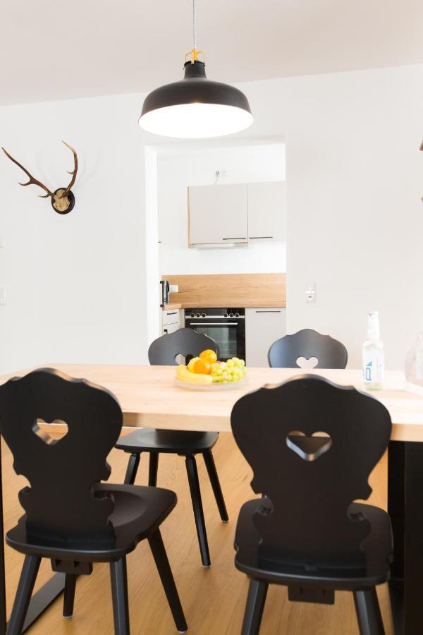 Guade Stub'N Apartment การ์มิช-พาร์เทนเคียร์เชน ภายนอก รูปภาพ